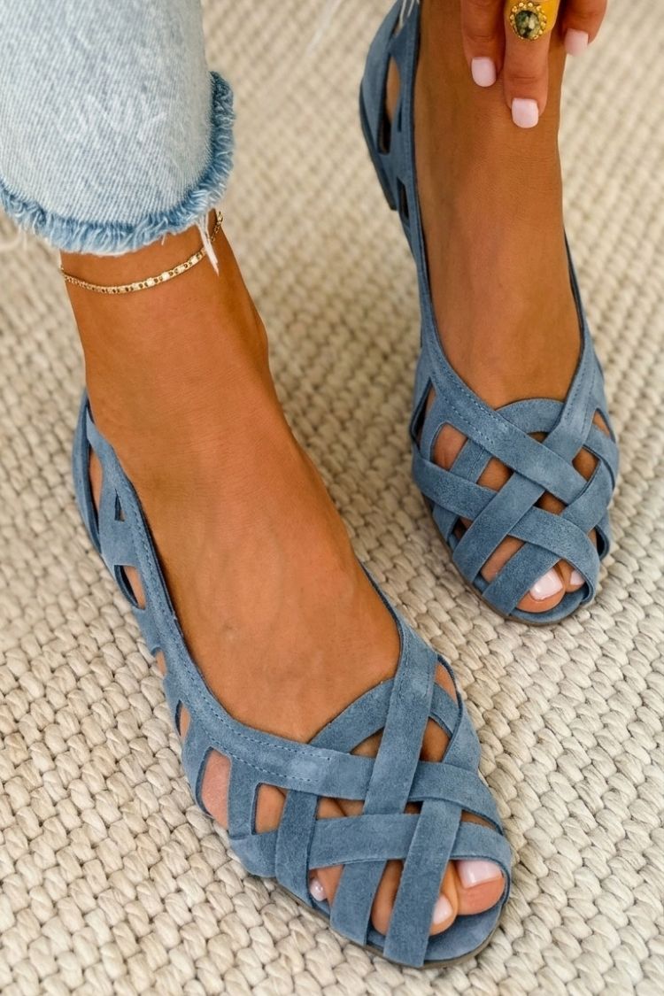 Light Blue / 12