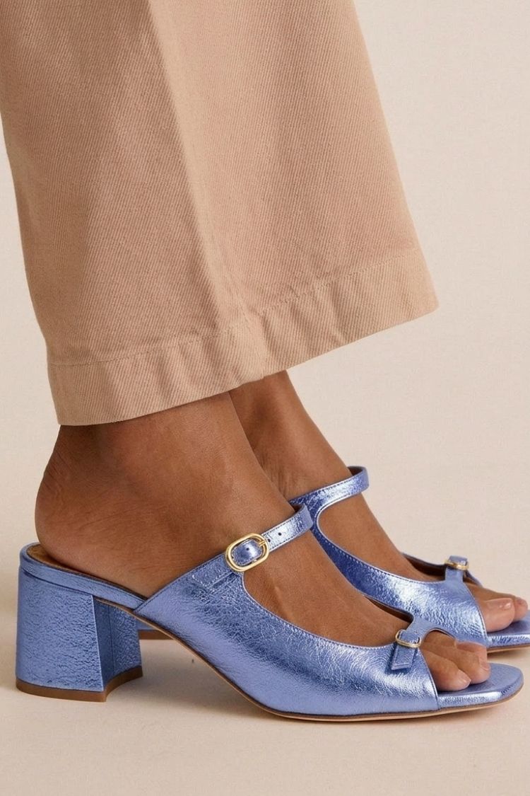 Light Blue / 12