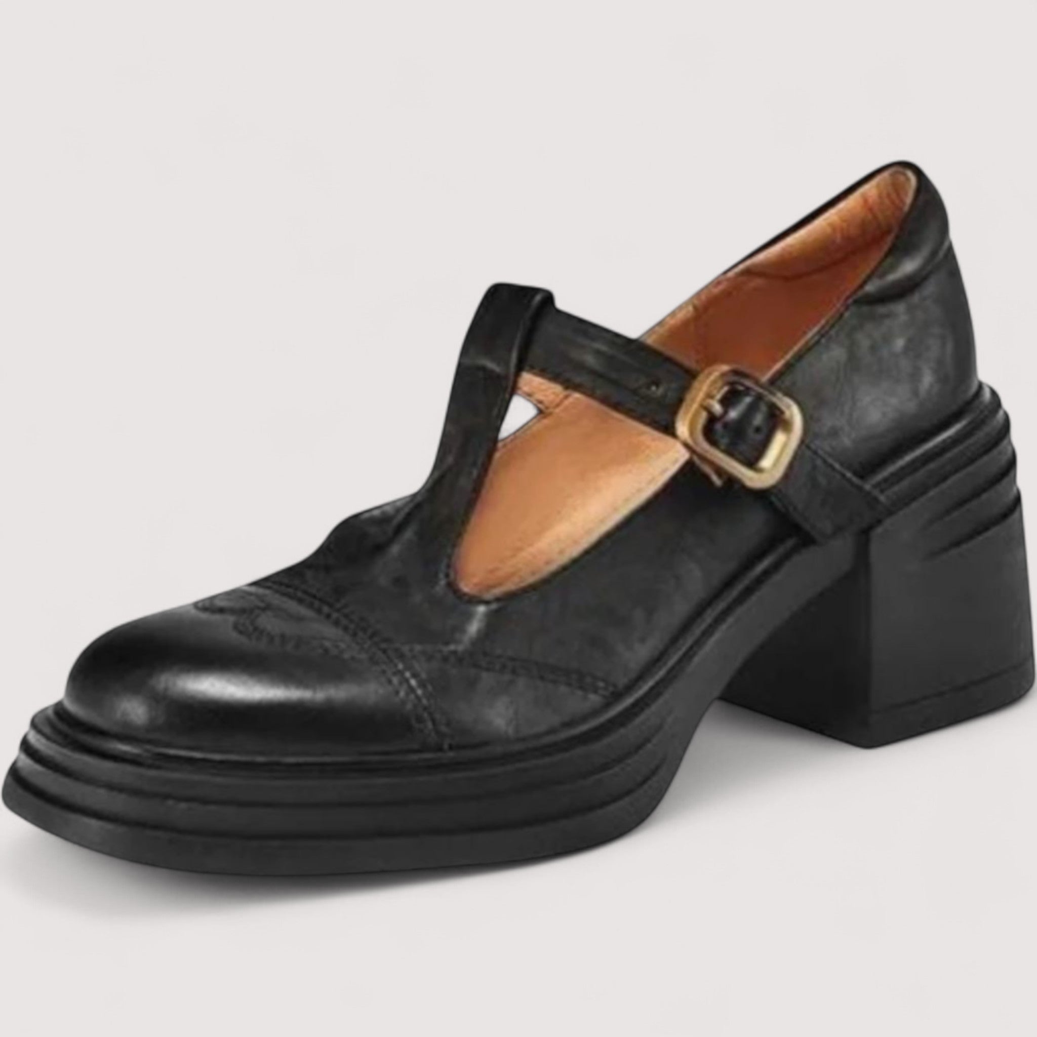 Black / 10