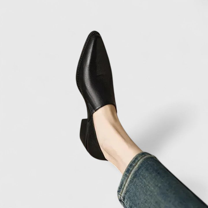 Black / 40