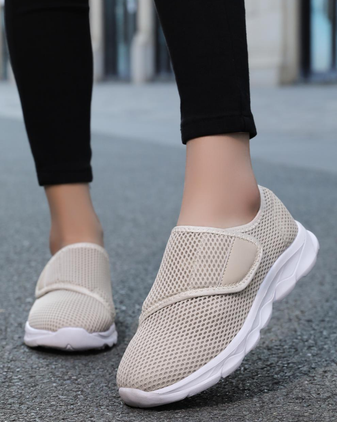 Beige / 10.5