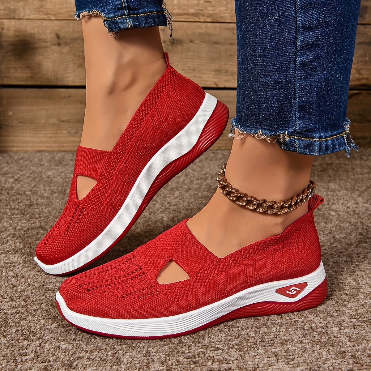 Red / 10.5