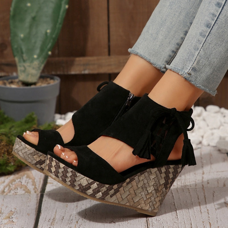 Black / 12